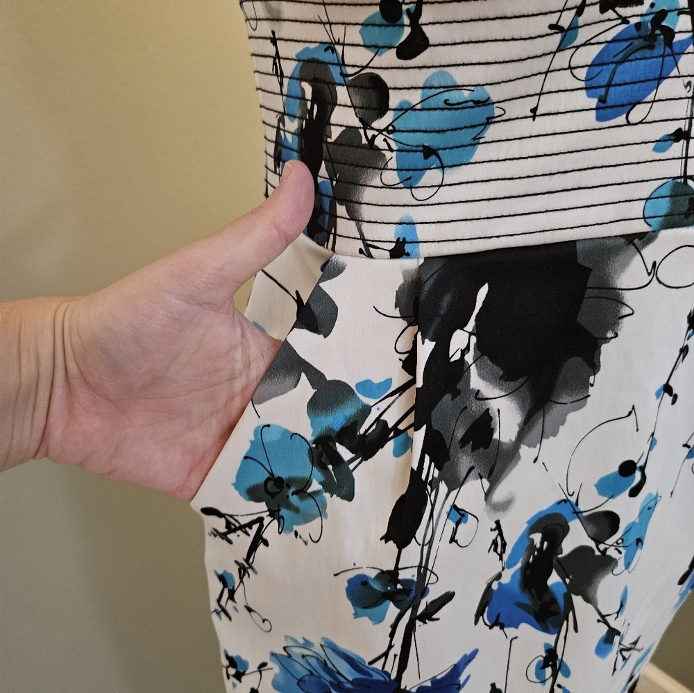 Bisou Bisou White and Blue Floral Midi Dress Women's Size 6 With Pockets - Picture 7 of 16
